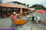 Paella am Strand